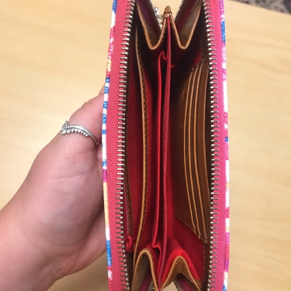 Dooney and Bourke Wallet/Wristlet - Picture 3 of 3